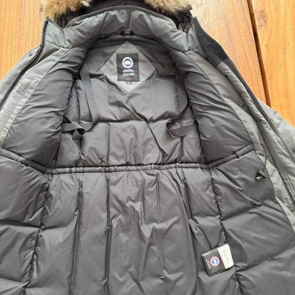 Canada Goose Women's Trillium Parka - Graphite Color - Picture 5 of 11